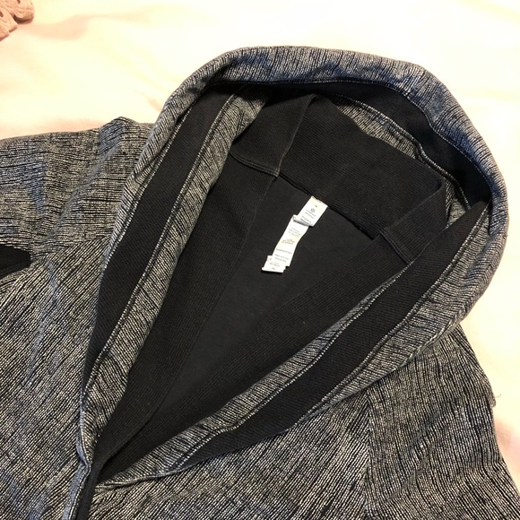 Lululemon Cardigan Sweater Black Size 4 - Picture 3 of 8